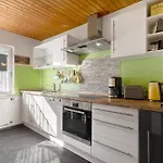 Haus Kornfeld בית נופש *