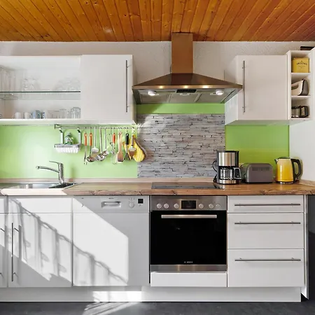 Haus Kornfeld بيت للعطل